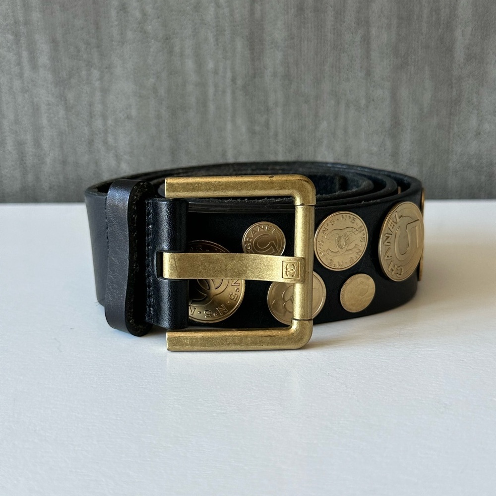Vintage Chanel Gold Coin Embellished Black Leather Belt M/L 90/36